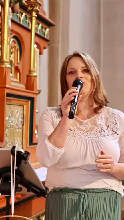 Instagram post from anja.alberg_stimme.mit.herz. This post is in position 3.